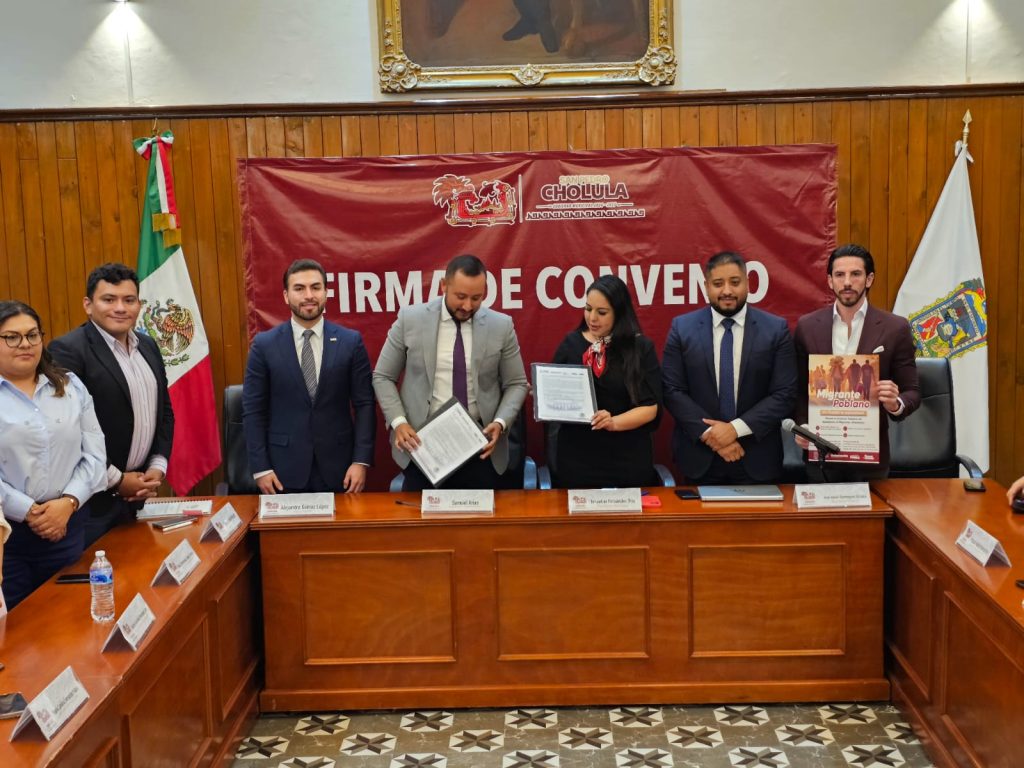 Participa regidor Alejandro Gómez en firma de colaboración con Instituto de Asistencia al Migrante