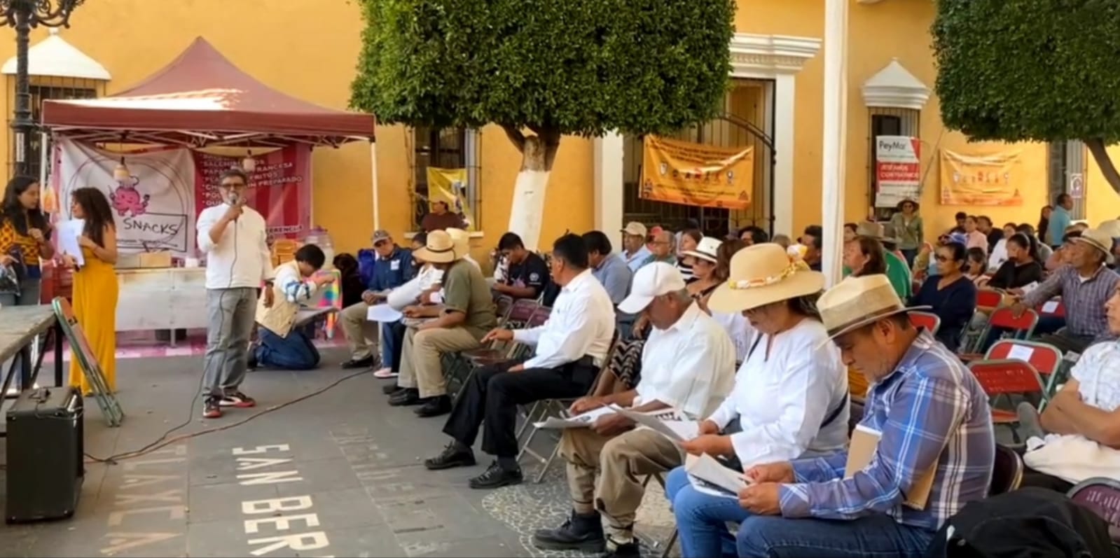 En Tlaxcalancingo, BUAP, Ibero y Udlap realizan asamblea contra invasión inmobiliaria