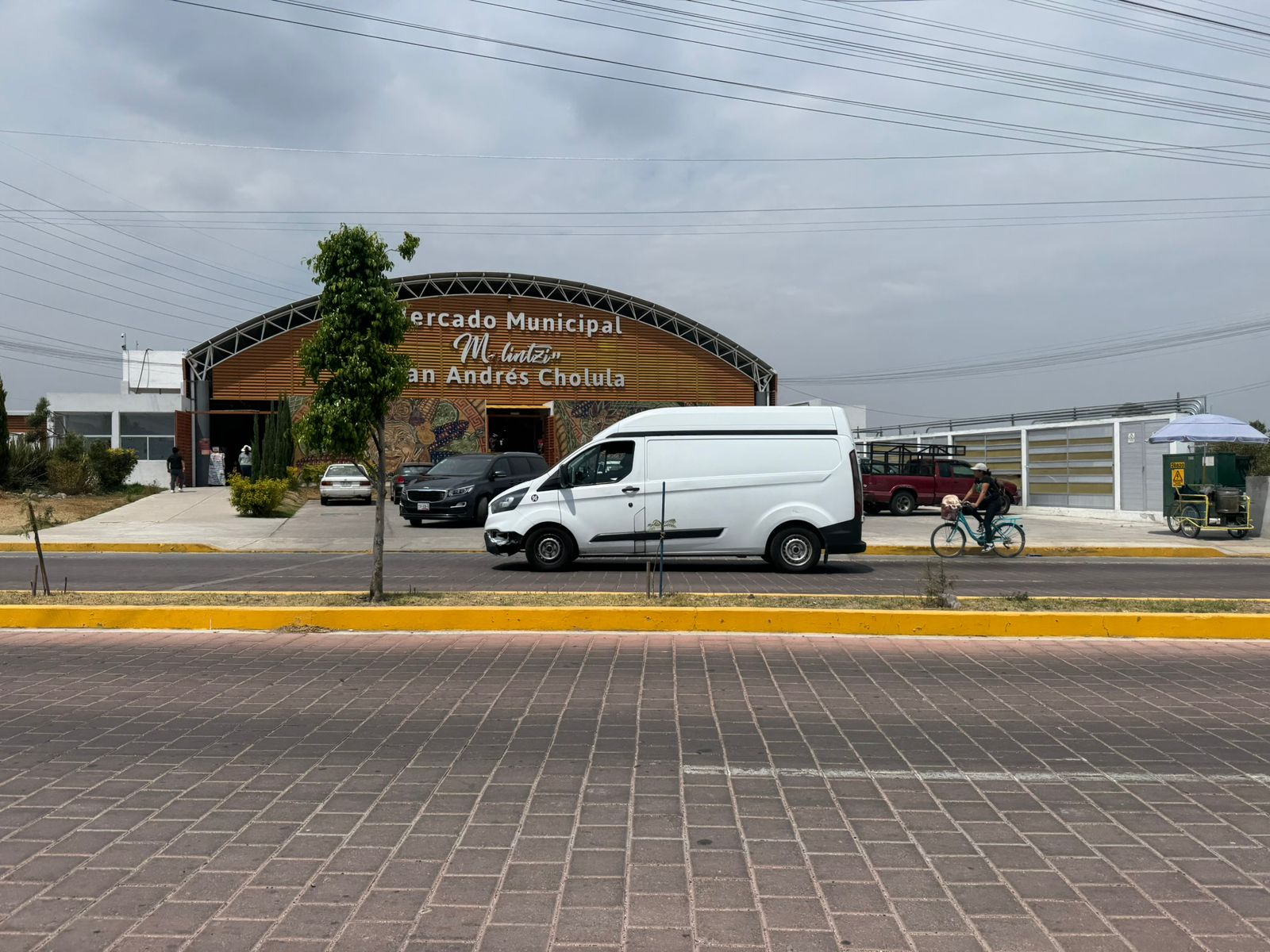 Mercado municipal de San Andrés Cholula: con locales vacíos y dificultades para locatarios