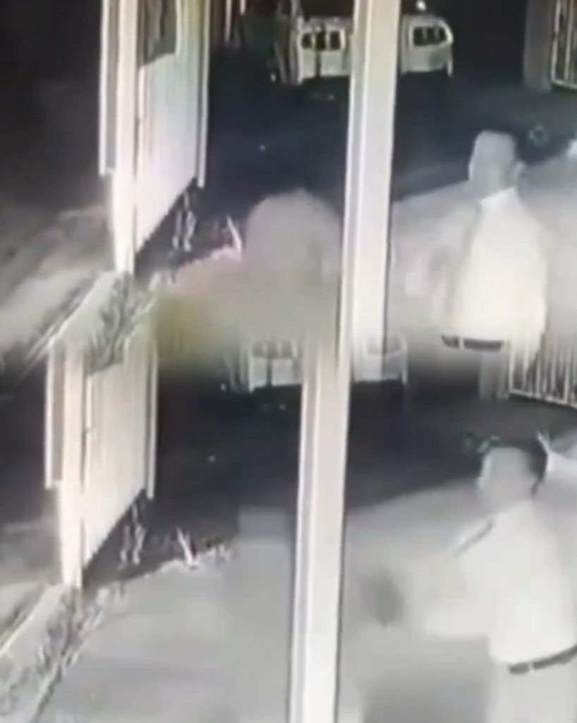 Taxista golpea a vigilante de fraccionamiento en Cholula