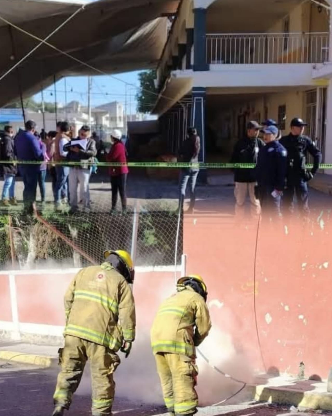 Caída de rama causa corto circuito de alta tensión en San Francisco Cuapan