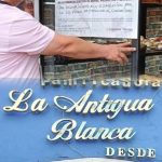 Profeco coloca sellos de suspensión en panificadora La Antigua Blanca de Cholula